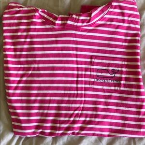 Vineyard vines long sleeve tee with hood